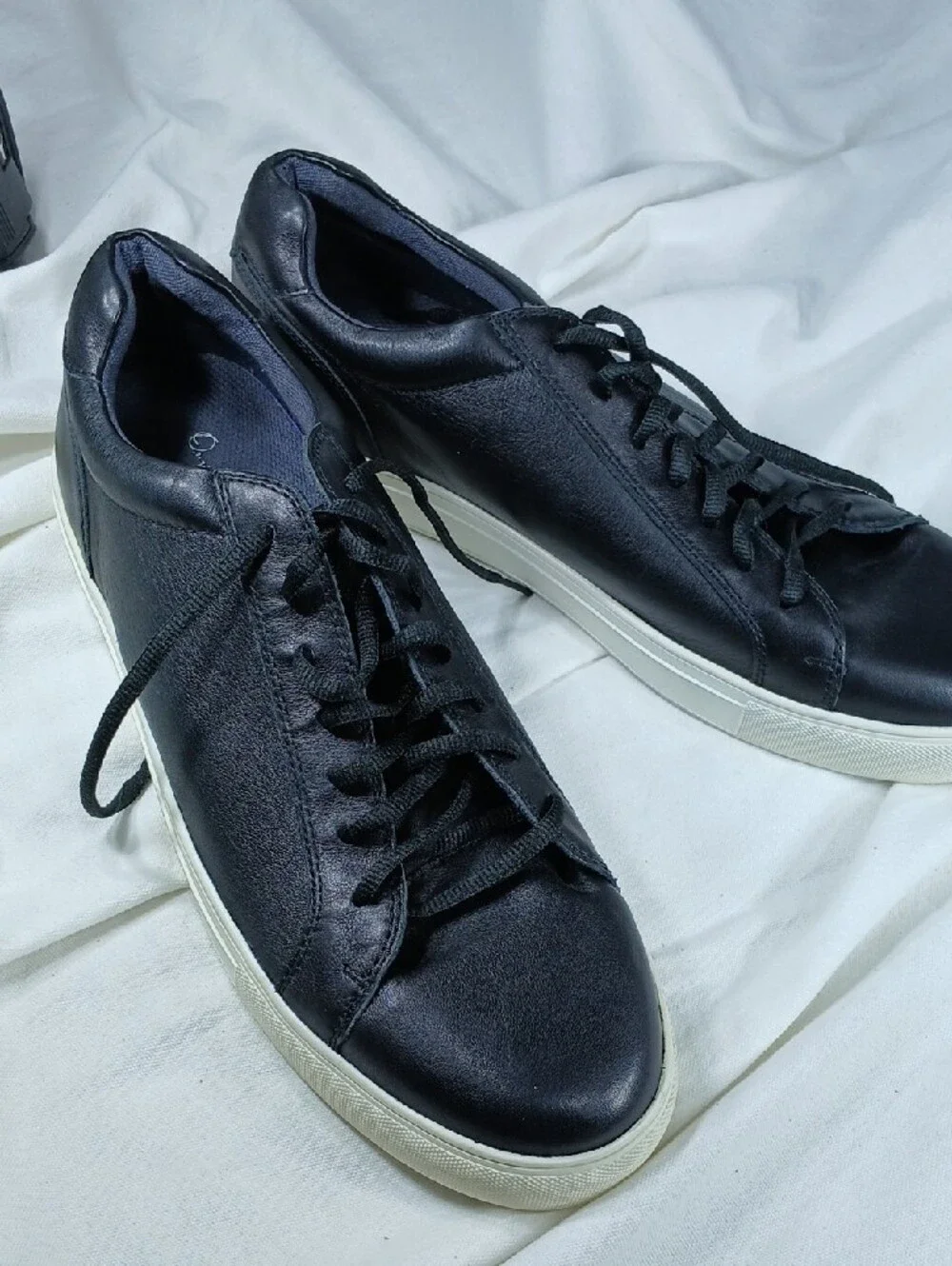 Dr. Scholl's NEW Black Leather sneakers or loafers
